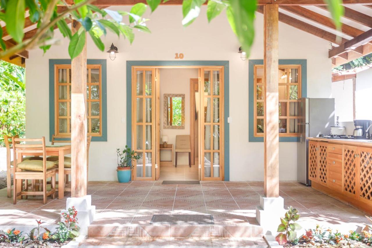 Hotel Casa Merlin Puerto Viejo de Talamanca Екстериор снимка