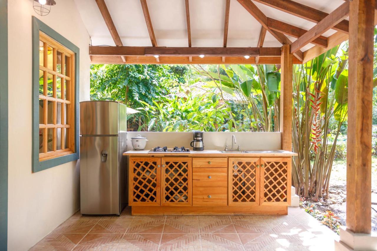 Hotel Casa Merlin Puerto Viejo de Talamanca Екстериор снимка