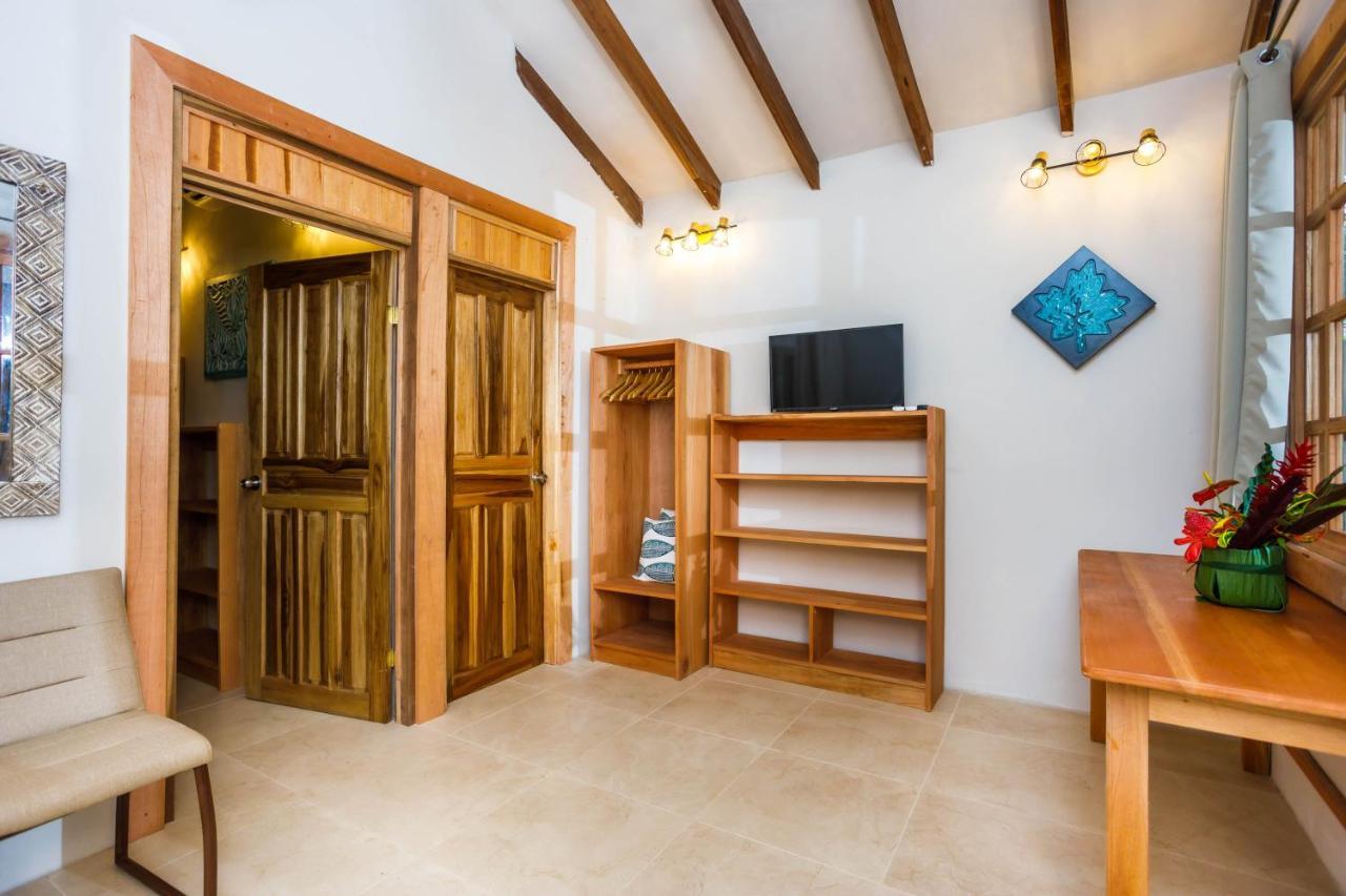Hotel Casa Merlin Puerto Viejo de Talamanca Екстериор снимка